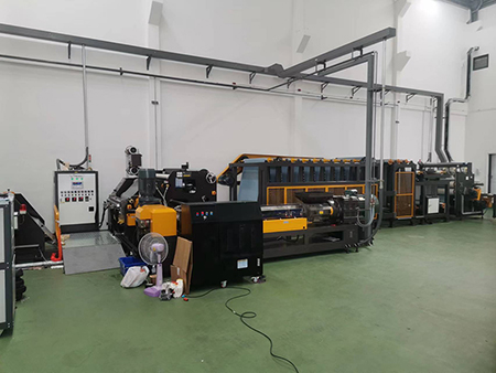 مشروع بانكوك: تحديث أتمتة خط إنتاج أغشية البوتيل